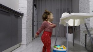 Развитие ребенка в 1,5 года / Что умеет ребенок в 1 год и 6 месяцев