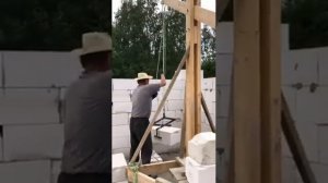 Подъём газоблоков «в одну каску»