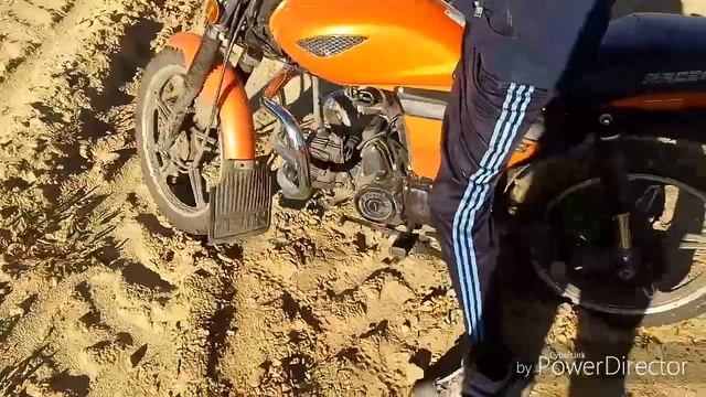 Сравнение Racer Alpfa 72 2013 и Racer Trophy Rc110n 2016