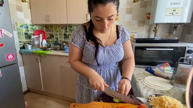 Vlog•уборка•укладываю Эленочку спать•#рецепт ПП пиццы смотреть онлайн