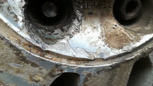 Ford Focus Откручивание закисшей гайки колеса смотреть онлайн