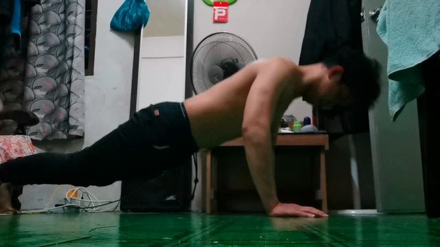 Doing 10 push up every day Until," KSI" react (attempt 12) day 12* LIGHTER *2 смотреть онлайн