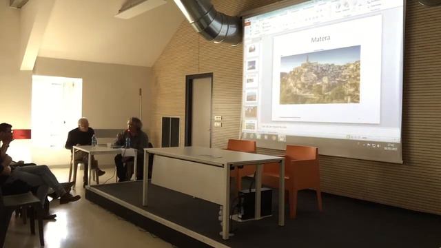 Milano; Costruzione della città nella seconda metà del '900 смотреть онлайн