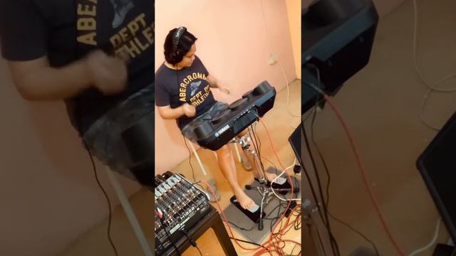 Simple Drum Cover Using Yamaha DD75 - California King Bed by Rihanna смотреть онлайн