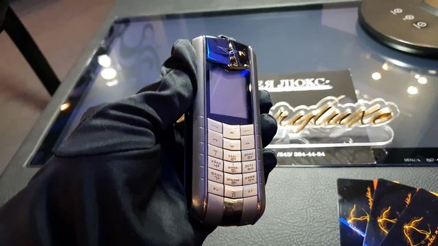 ОБЗОР ЛИМИТИРОВАННОГО VERTU СТОИМОСТЬЮ 11000€ ЧАСТЬ 1 смотреть онлайн