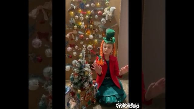 Новогоднее поздравление «Рождественская песня гномов» смотреть онлайн