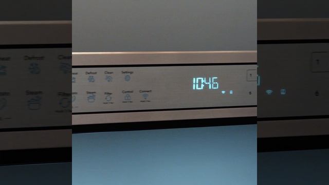 Haier Over-the-Range Microwave with Blue LED Light Display смотреть онлайн