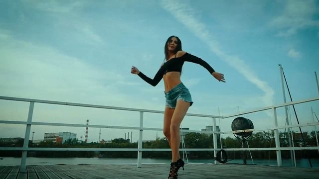 Хай Хилс (High Heels) смотреть онлайн