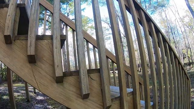 Выбираем Домик с Причалом на Берегу Реки 2020 смотреть онлайн