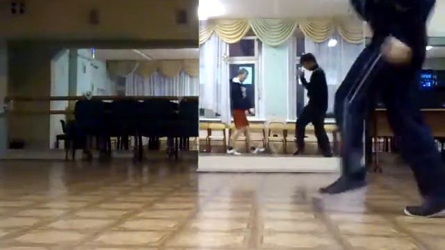 Брейк данс батл (Часть 1) смотреть онлайн
