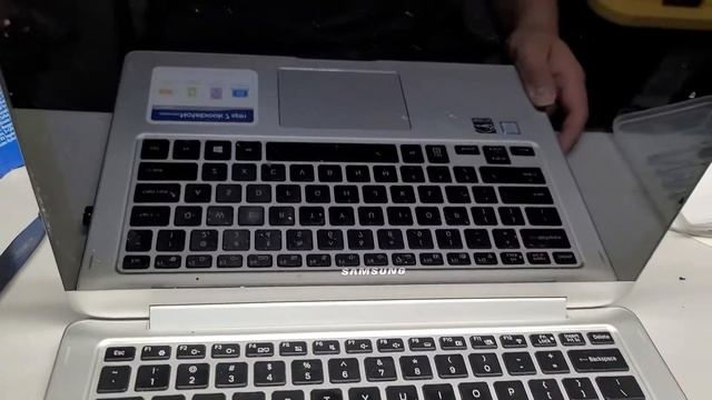 How to Get to Samsung Laptop Notebook 7 Spin 740U3L BIOS Settings and Change Temporary Boot Device смотреть онлайн