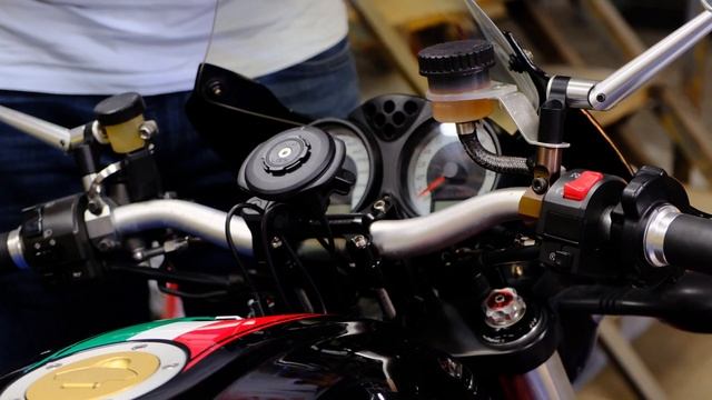 Установка Quad lock mount and charger смотреть онлайн