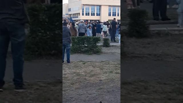В Экибастузе сегодня 10.06.2023г день города всех с праздником #Экибастуз #спраздником смотреть онлайн