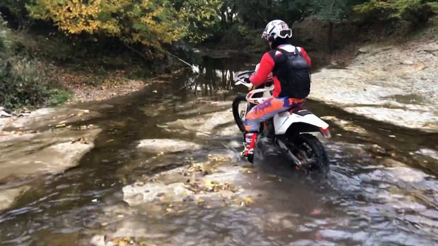 Переезд через реку Бельбек летом. смотреть онлайн
