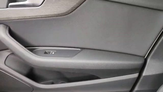 Відеоогляд на 2018 AUDI A4 30 TDI смотреть онлайн