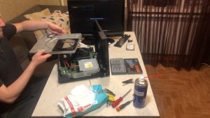 Любительская замена HDD приставки XBOX ONE на SSD.