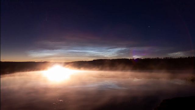 Серебристые облака и комета C/2020 F3 NEOWISE смотреть онлайн