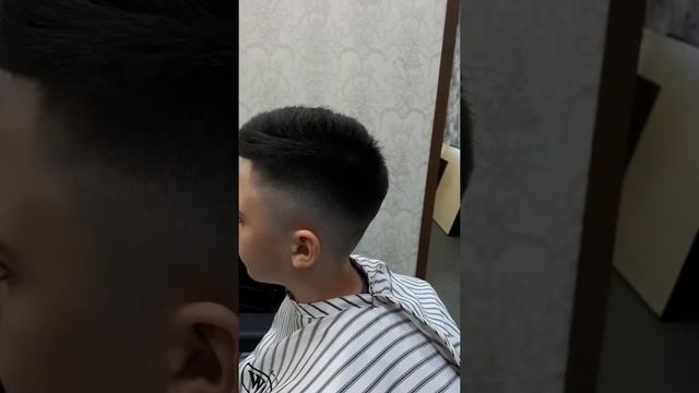 Детская мужская стрижка...ЛЕГКИЙ ФЕЙД ПЕРЕХОД смотреть онлайн