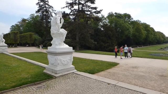 Schloss Benrath. смотреть онлайн