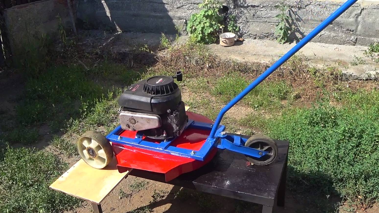 Обзор самодельной газонокосилки. смотреть онлайн
