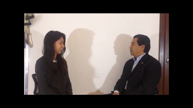 Entrevista a Profesionista смотреть онлайн