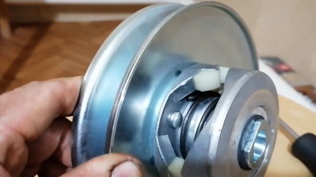 Снегокат Игорыч. Ведомый шкив вариатора 2. смотреть онлайн