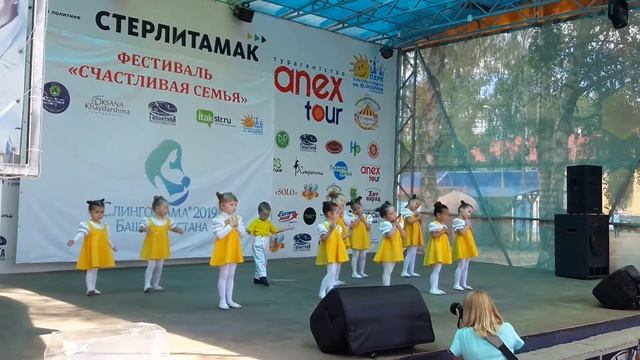 Танец "колобок" смотреть онлайн