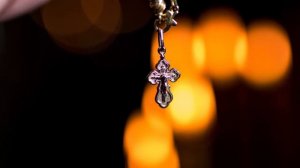 Потеря нательного креста - что это значит и как быть