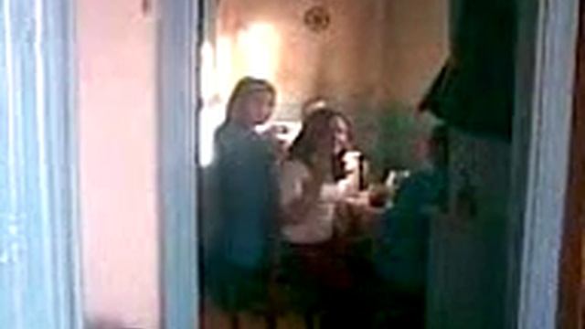 Показала младшим пару приёмчиков под рэпчик!!!Брат в угаре!Зацените...Ржака))) смотреть онлайн