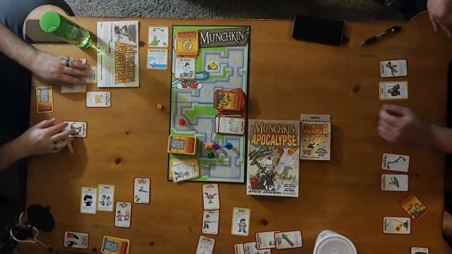 Munchkin apocalypse with Mars Attacks and sheep impact смотреть онлайн