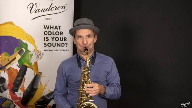 Michael Cheret compare 4 différents becs Vandoren pour saxophone alto. смотреть онлайн