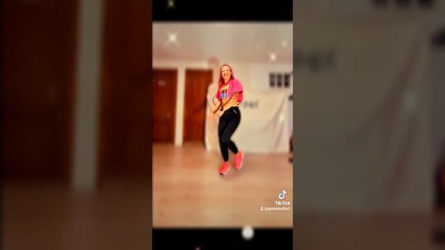 Zumba Navidad | Zumba Christmas |"Navidad Ozuna"|"Llegó la Navidad"| Coreografia Zumba |Zumba chore смотреть онлайн