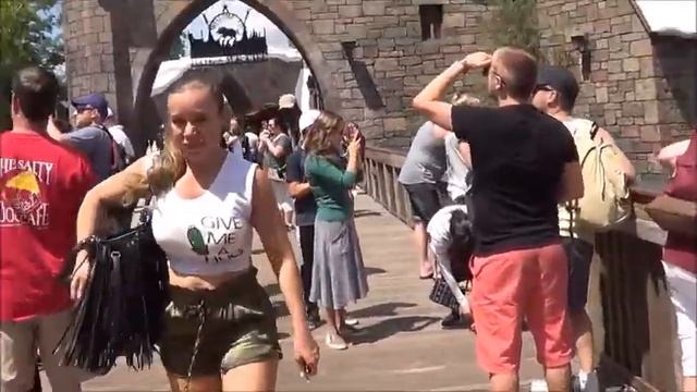 США: Парк Гарри Поттера, Теряем сознание от жары, Радость от мелочей смотреть онлайн