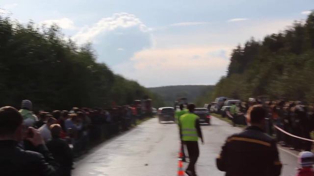 VAZ 21012 vs Kalina sport.MOV смотреть онлайн