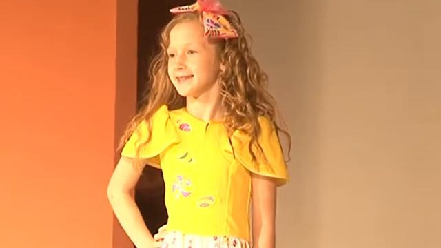 В Курске прошел фестиваль "Приметы моды" смотреть онлайн