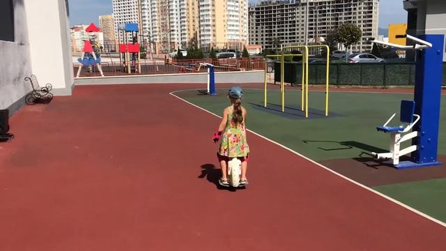 На моноколесе площадка ЖК Золотой берег 3.09.2020 смотреть онлайн