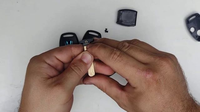 Troca de chave telecomando Honda Civic Fit CRV Accord City usando a mesma lâmina смотреть онлайн