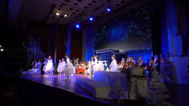 епархиальная Архиерейская елка 2023 года смотреть онлайн