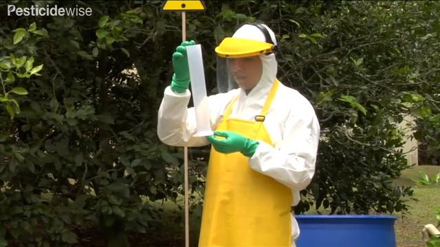 Mixing pesticides safely смотреть онлайн
