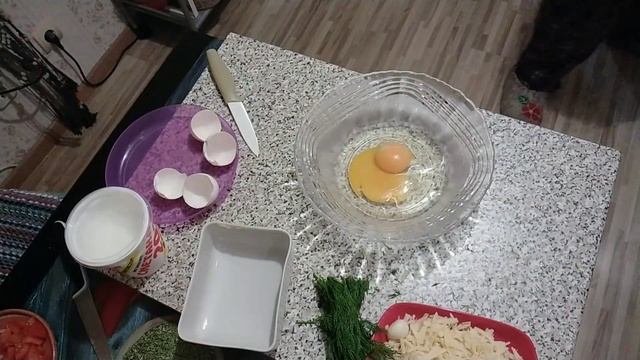 Запеканка из цветной капусты с томатами и сыром в сметанном соусе... смотреть онлайн