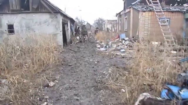 Пески, уцелевший дом и там были мебель, игрушки Дома более нет 19 12 15 смотреть онлайн