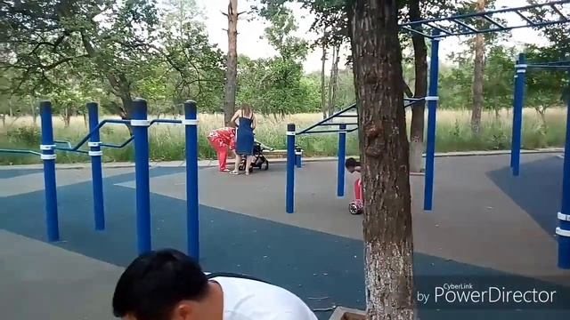 VLOG. Катаюсь на гироскутере в парке Атакент смотреть онлайн