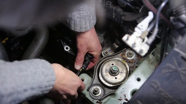 2008 Fiat 500 1.2 Lounge Clutch Slave Cylinder Replacement смотреть онлайн
