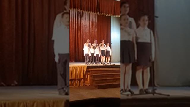 ПЕСНЯ МИРУ МИР смотреть онлайн