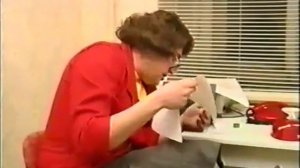 Городок. Муж на проводе.