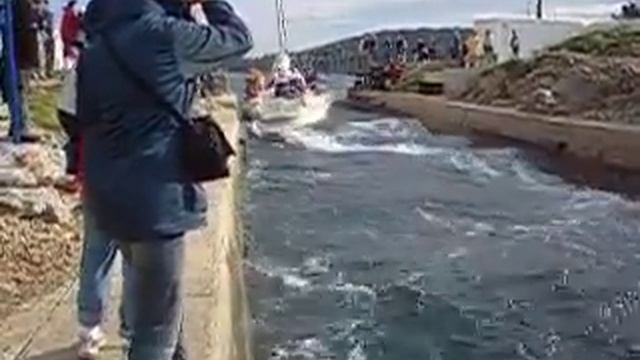 Narrow passage and strong winds in Privlaka Mali Lošinj, Croatia смотреть онлайн