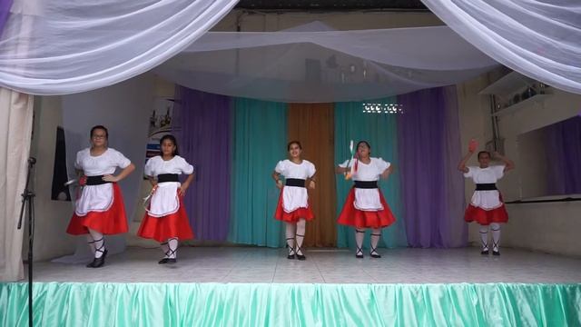 Coreografía de Tarantela Italiana смотреть онлайн