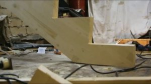 Лестница своими руками. Как сделать лестницу.