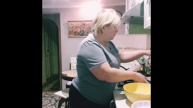 Мясные котлеты и картофель пюре смотреть онлайн