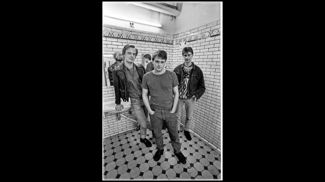 Gorky - Donker huis смотреть онлайн